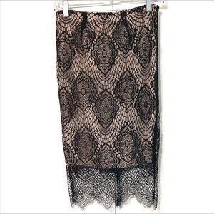 Olivaceous Lace Pencil Skirt Size Small in Black and Tan Holiday Cocktai…